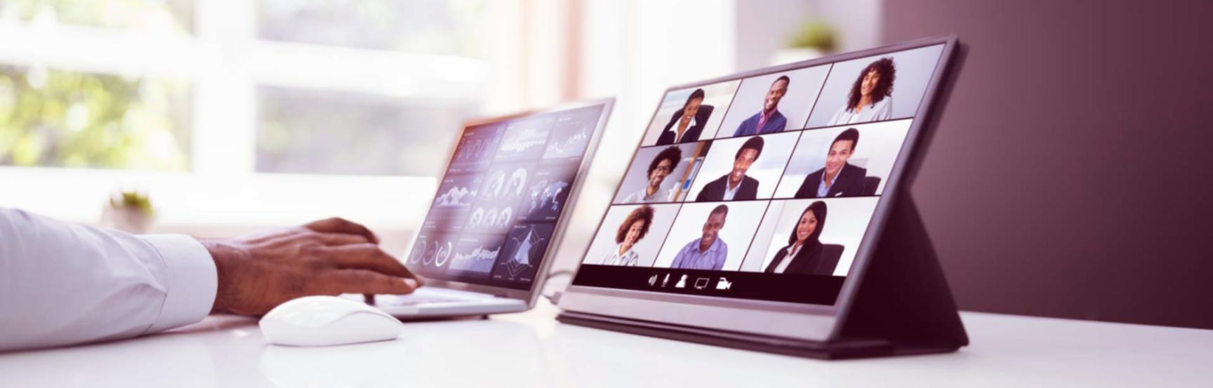 Equipo de Glumpek trabajando en la preparación de documentos de auditoría